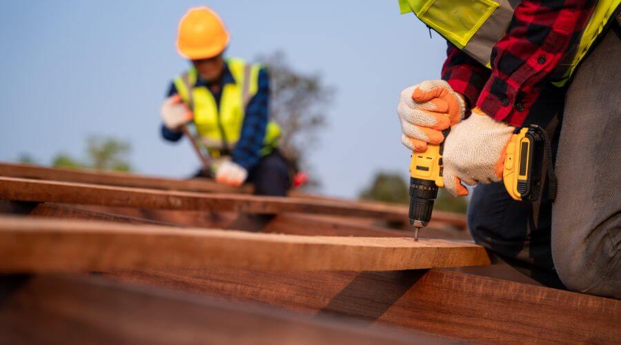 Expert Emergency Roof Repairs services in Darrouzett, TX